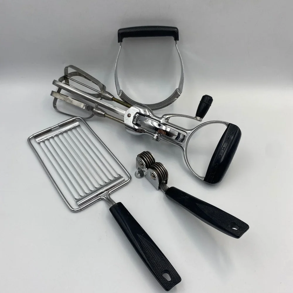 Vintage EKCO 4pc Kitchen Utensil Set Hand Crank Beater Dough‎ Blender USA Made